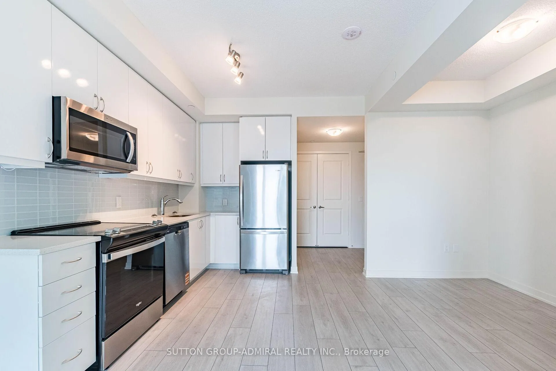 Photo 9 of Unit 4112, 38 Annie Craig Drive, Etobicoke, Mimico — HOMEH