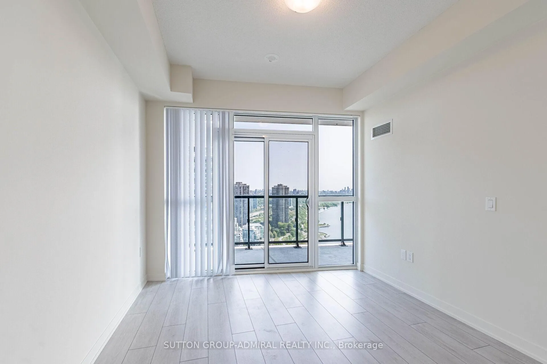 Photo 19 of Unit 4112, 38 Annie Craig Drive, Etobicoke, Mimico — HOMEH
