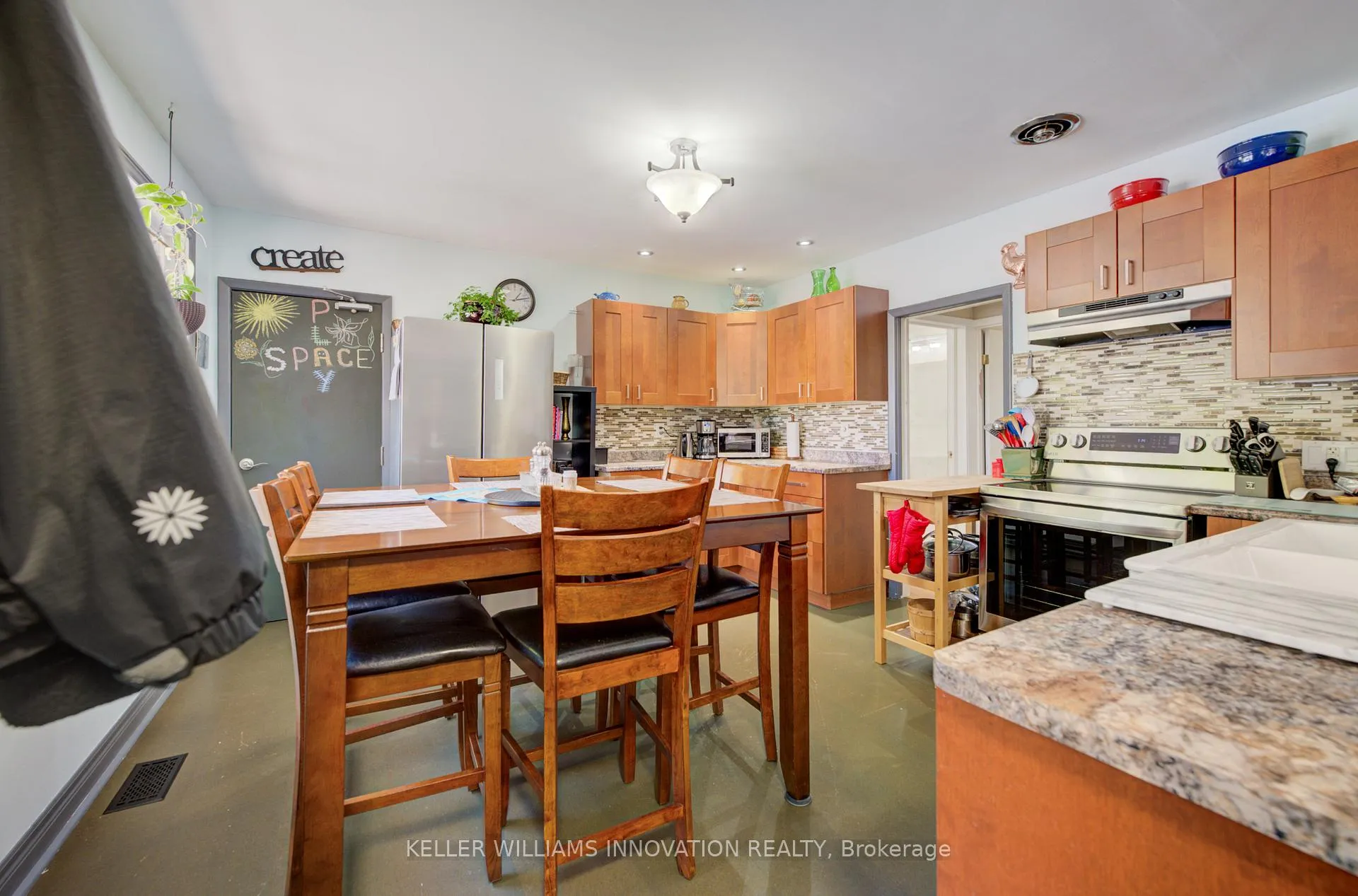 Photo 9 of 251 Sheldon Avenue N, Kitchener — HOMEH