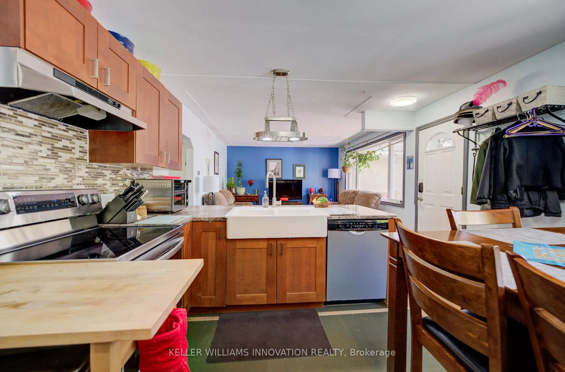 Photo 12 of 251 Sheldon Avenue N, Kitchener — HOMEH