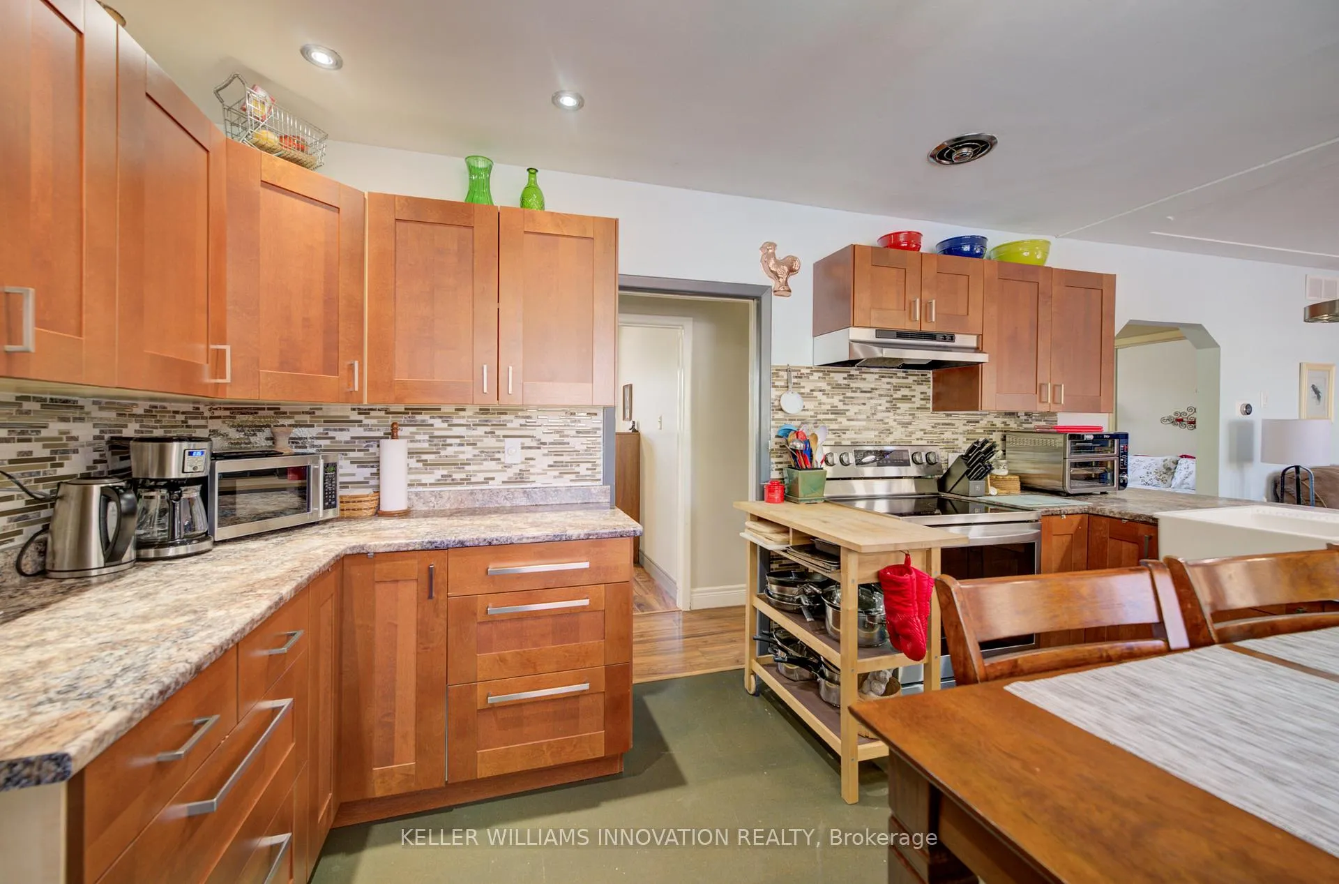 Photo 14 of 251 Sheldon Avenue N, Kitchener — HOMEH