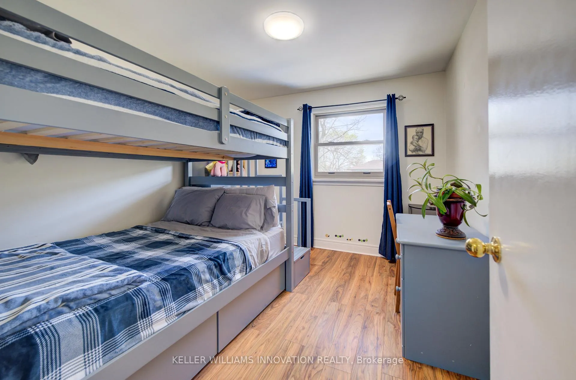 Photo 20 of 251 Sheldon Avenue N, Kitchener — HOMEH