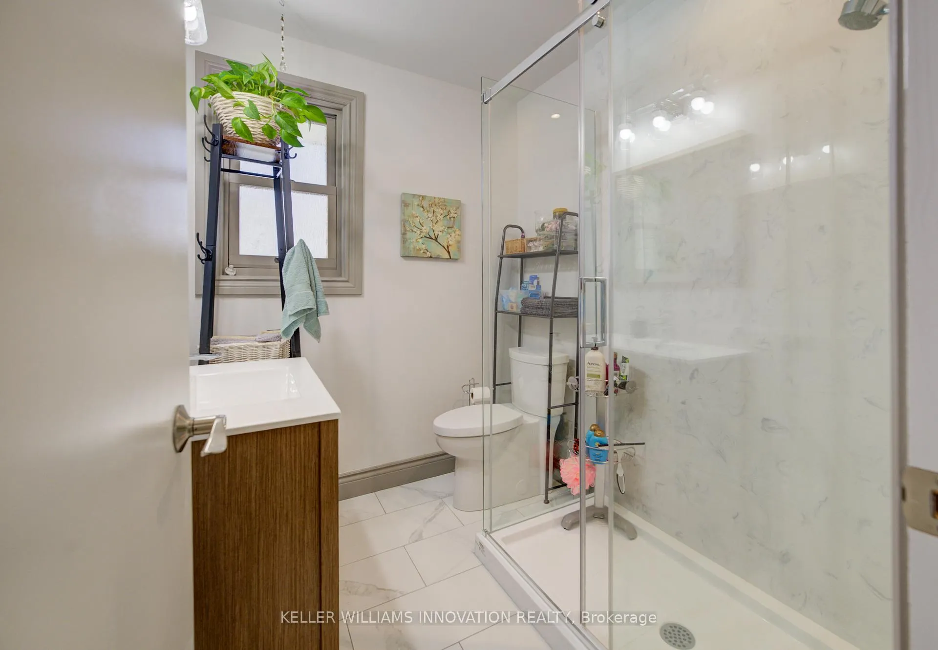 Photo 23 of 251 Sheldon Avenue N, Kitchener — HOMEH