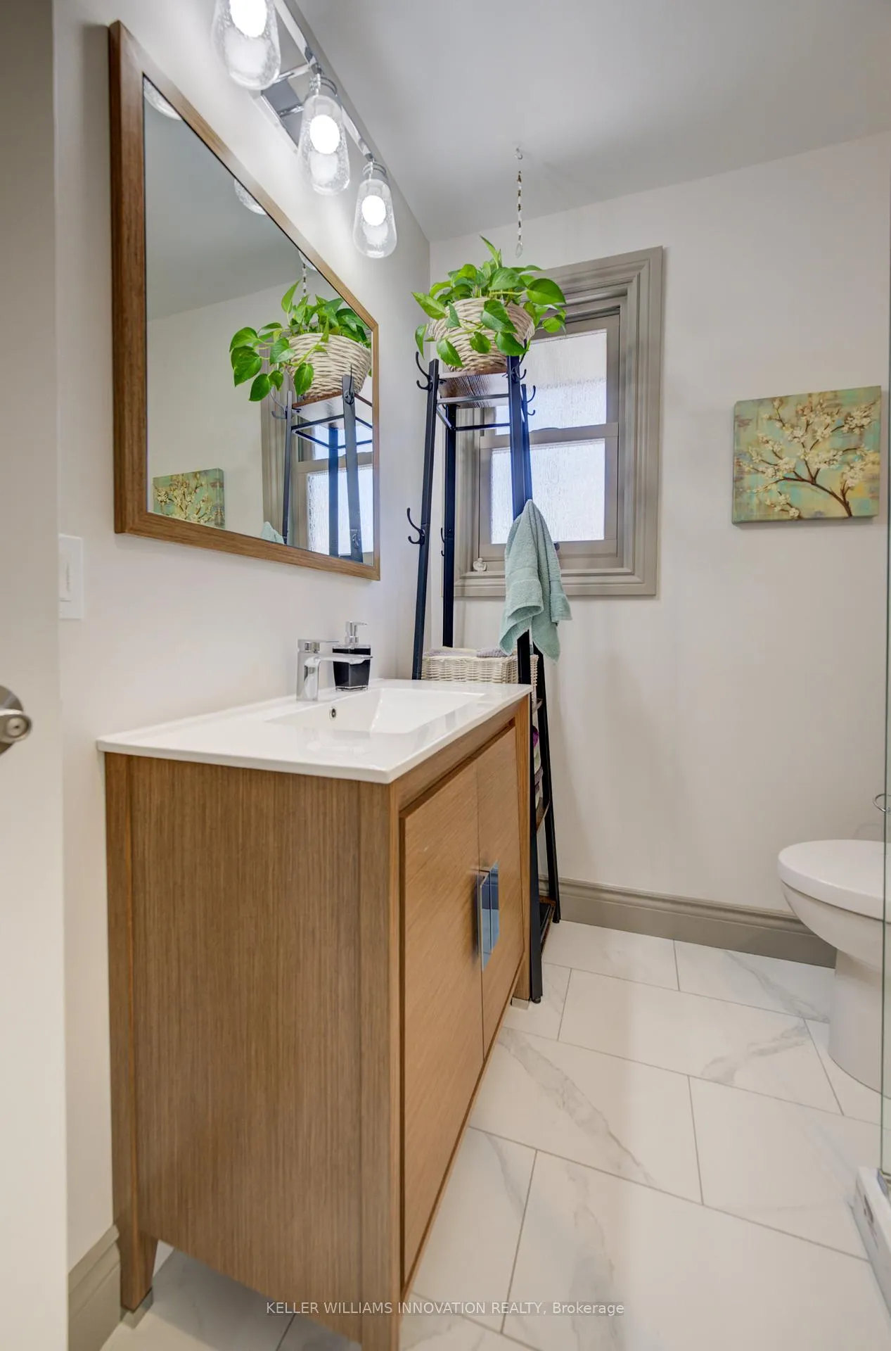 Photo 25 of 251 Sheldon Avenue N, Kitchener — HOMEH
