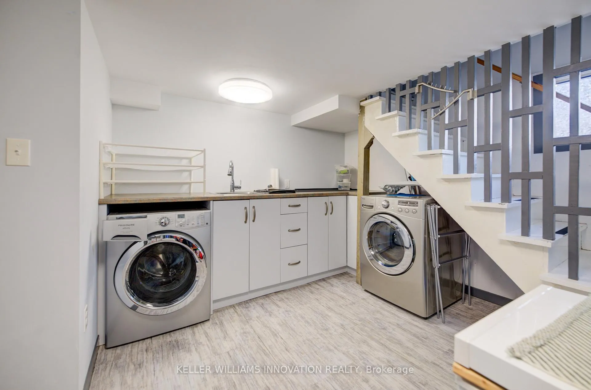 Photo 27 of 251 Sheldon Avenue N, Kitchener — HOMEH