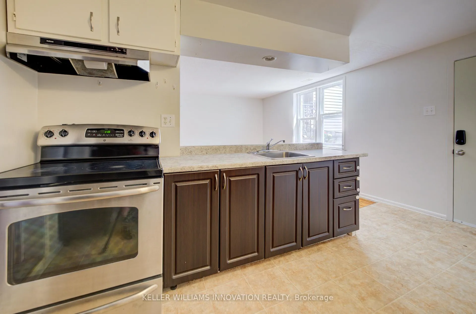 Photo 31 of 251 Sheldon Avenue N, Kitchener — HOMEH