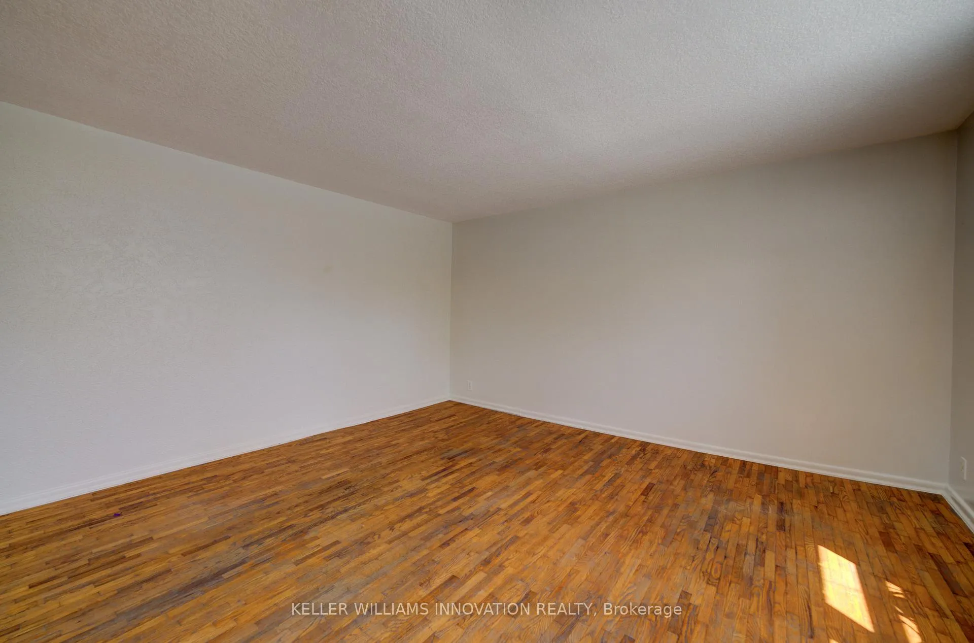 Photo 34 of 251 Sheldon Avenue N, Kitchener — HOMEH