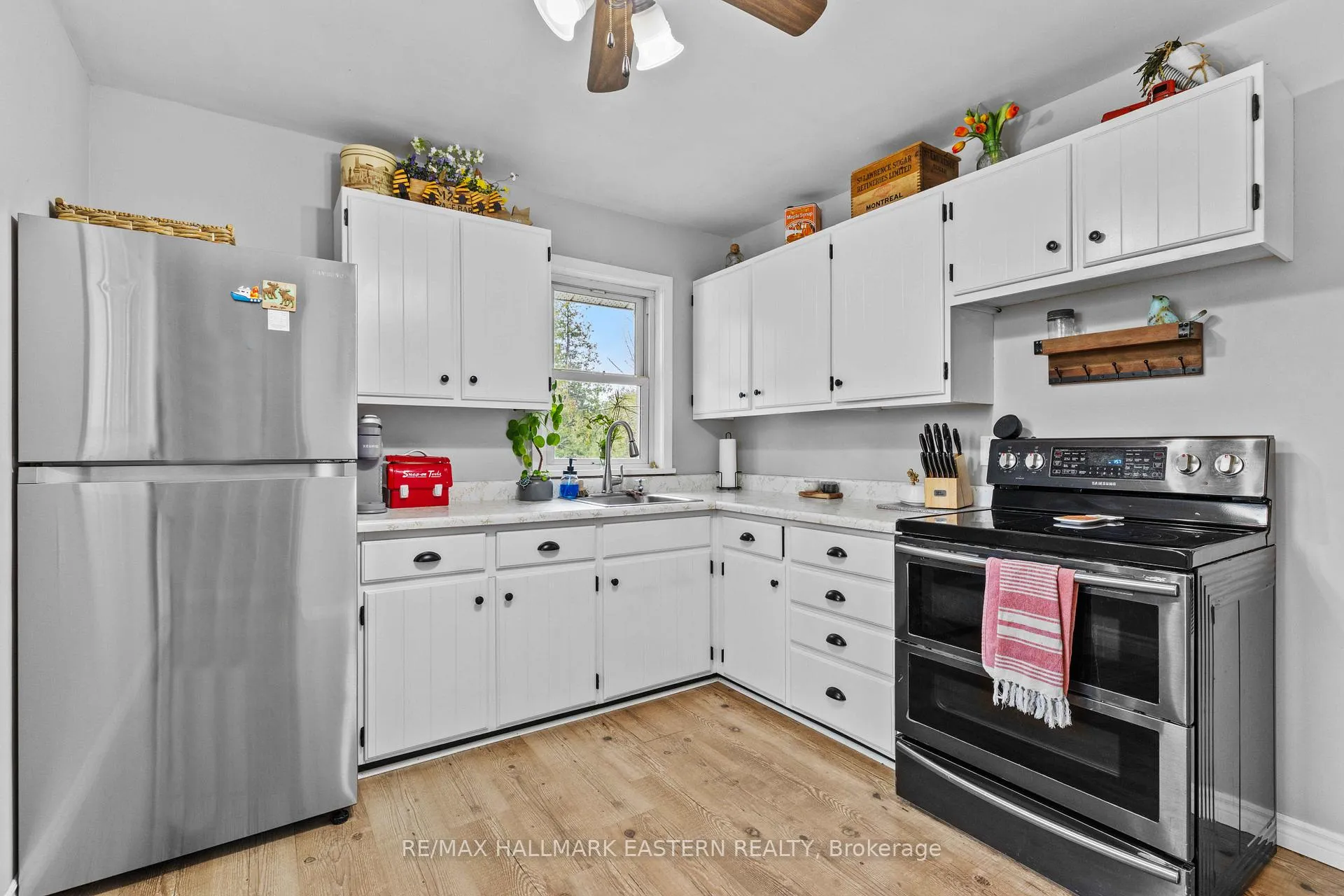Photo 2 of 1883 Twelth Line E, Selwyn — HOMEH