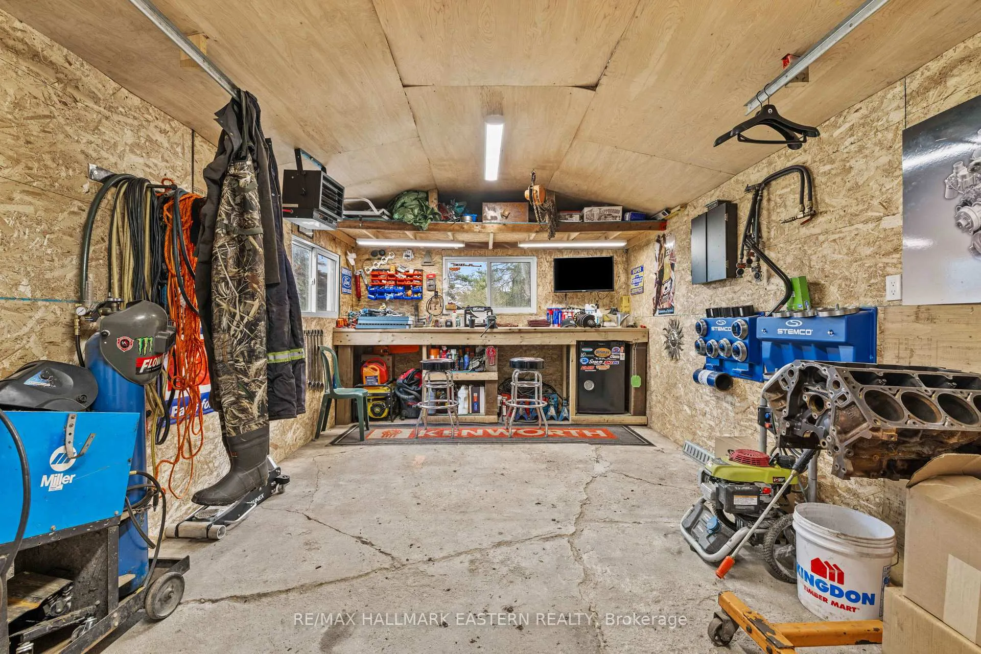 Photo 12 of 1883 Twelth Line E, Selwyn — HOMEH