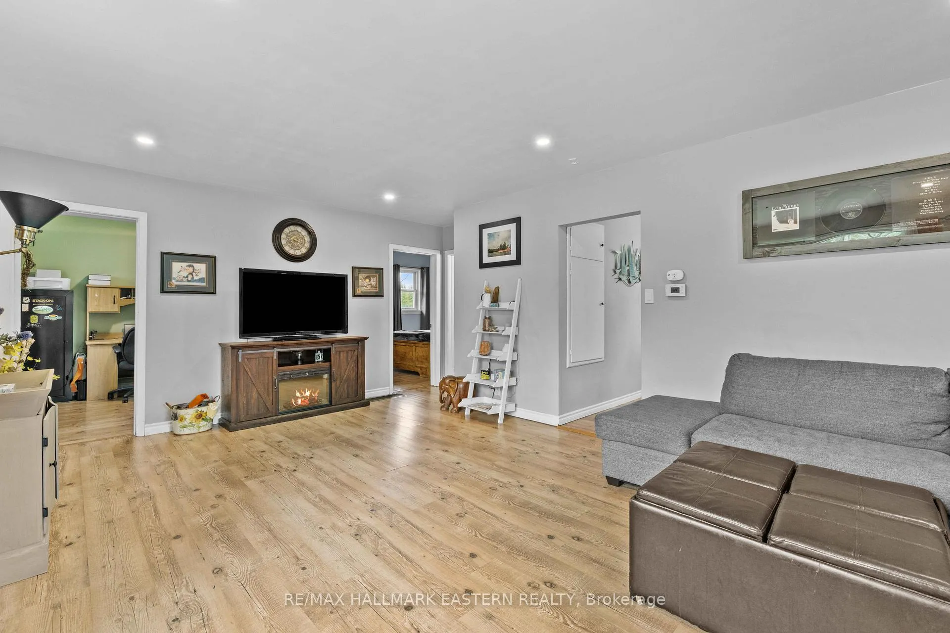 Photo 22 of 1883 Twelth Line E, Selwyn — HOMEH