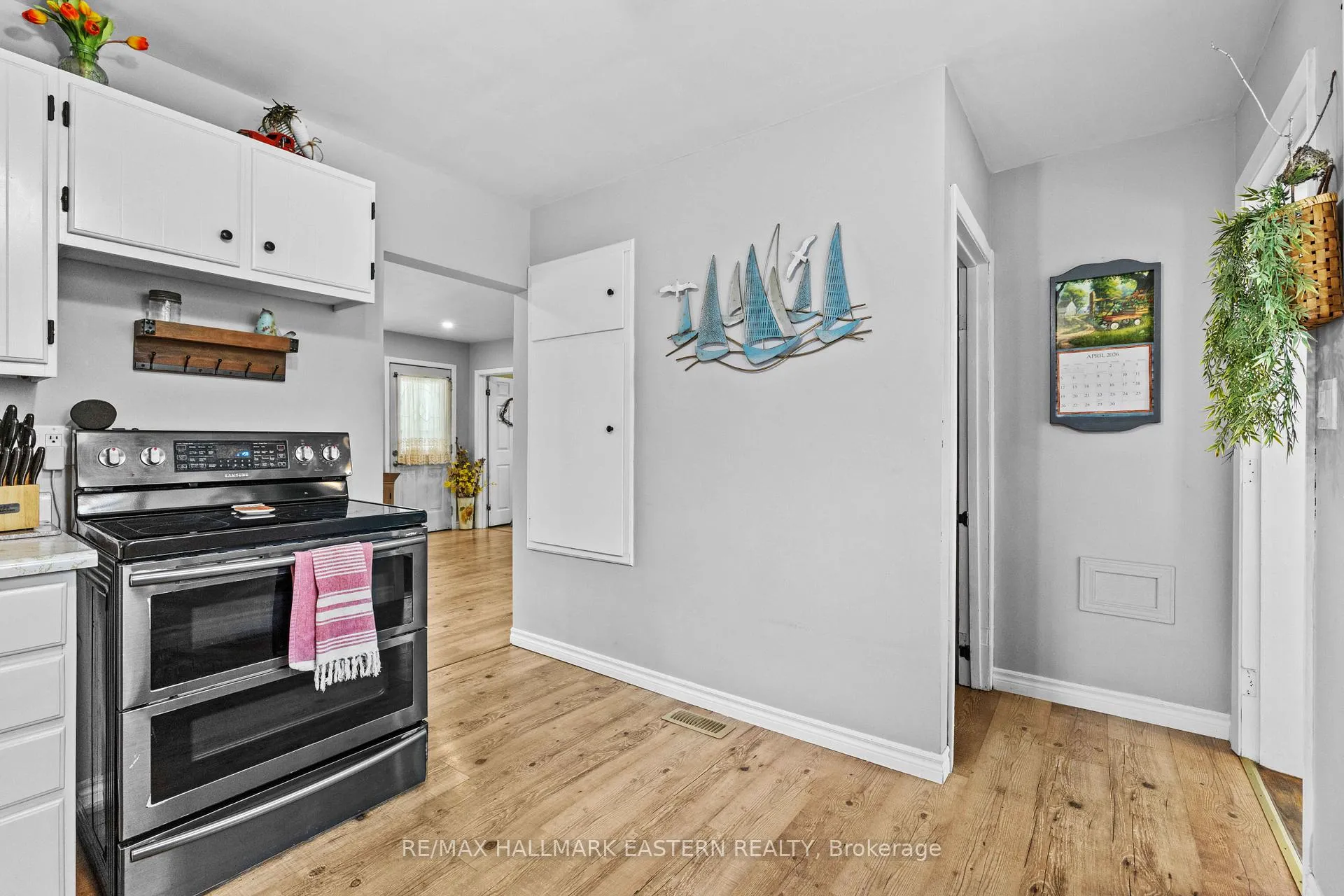 Photo 25 of 1883 Twelth Line E, Selwyn — HOMEH