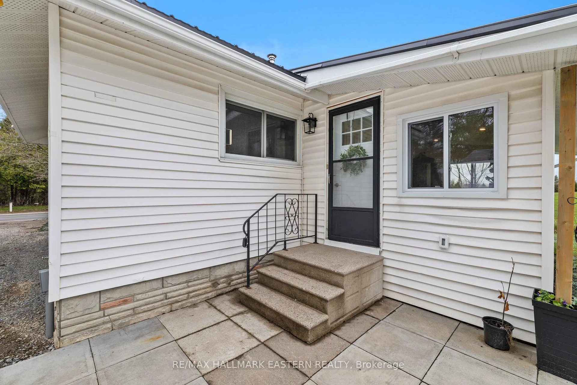 Photo 32 of 1883 Twelth Line E, Selwyn — HOMEH