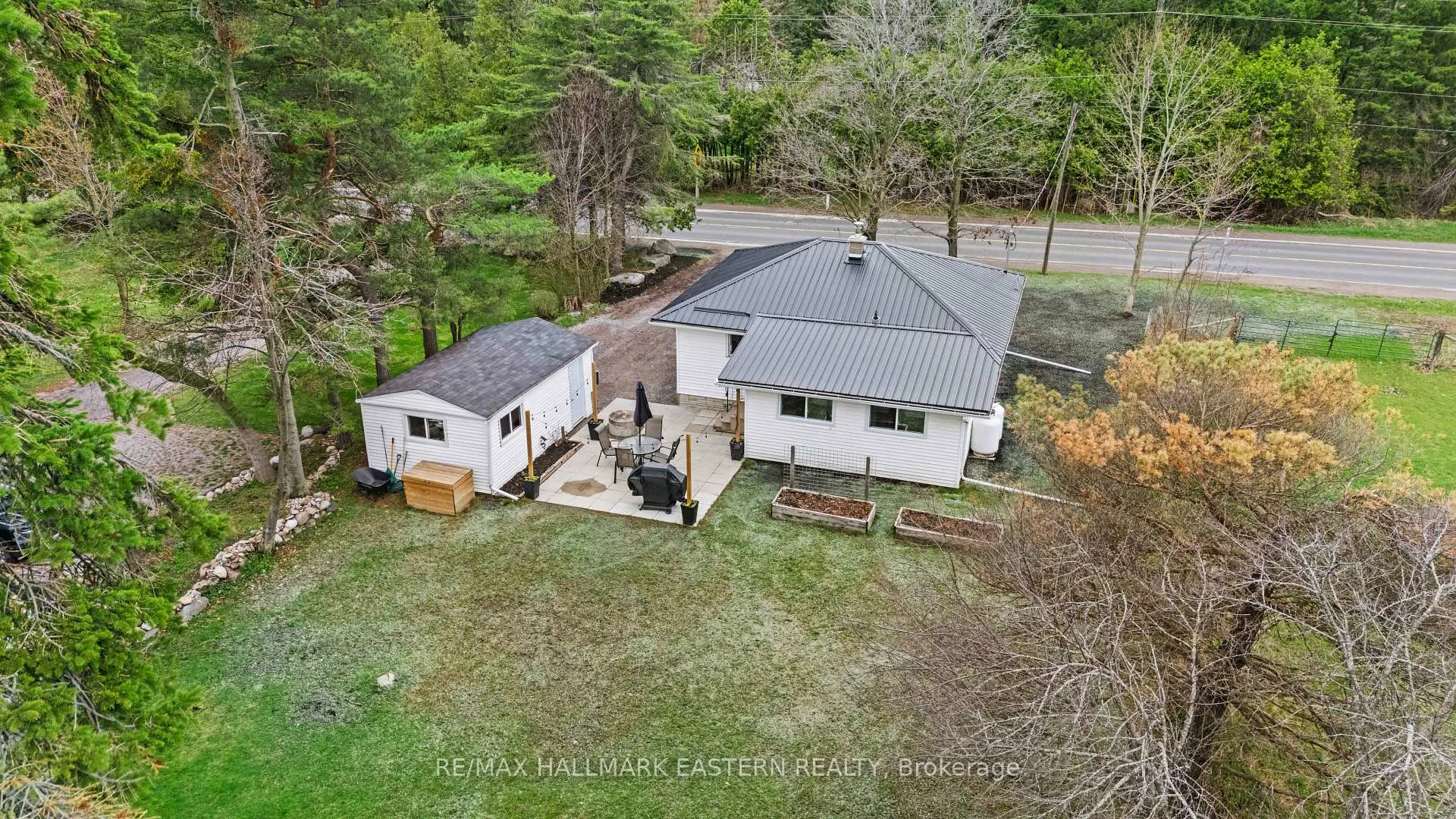 Photo 37 of 1883 Twelth Line E, Selwyn — HOMEH