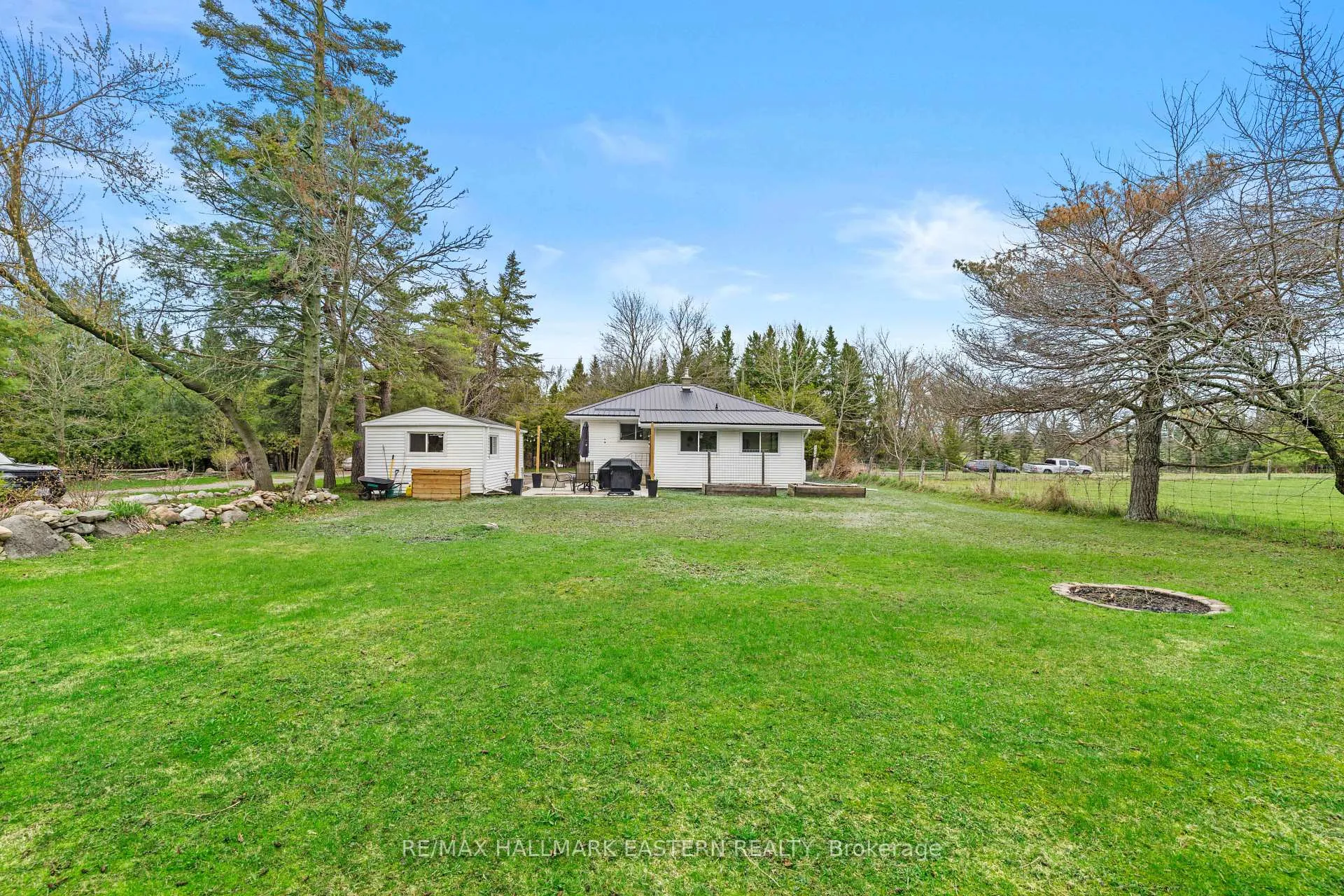 Photo 45 of 1883 Twelth Line E, Selwyn — HOMEH