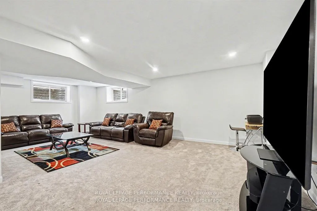 Photo 36 of 372 Aquaview Drive, Ottawa, Avalon East — HOMEH