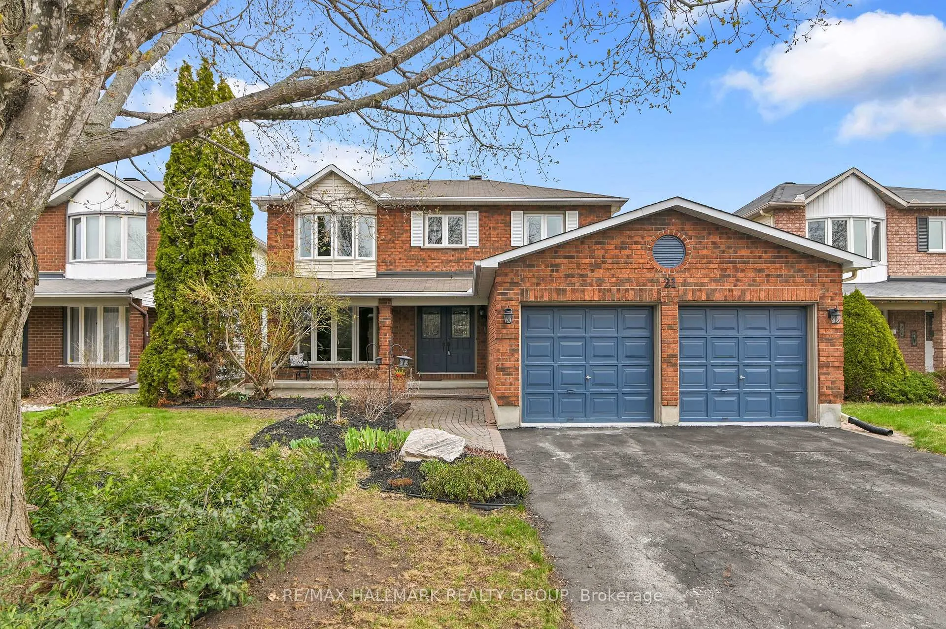 Photo 1 of 21 Hime Crescent, Ottawa, Hunt Club Park — HOMEH