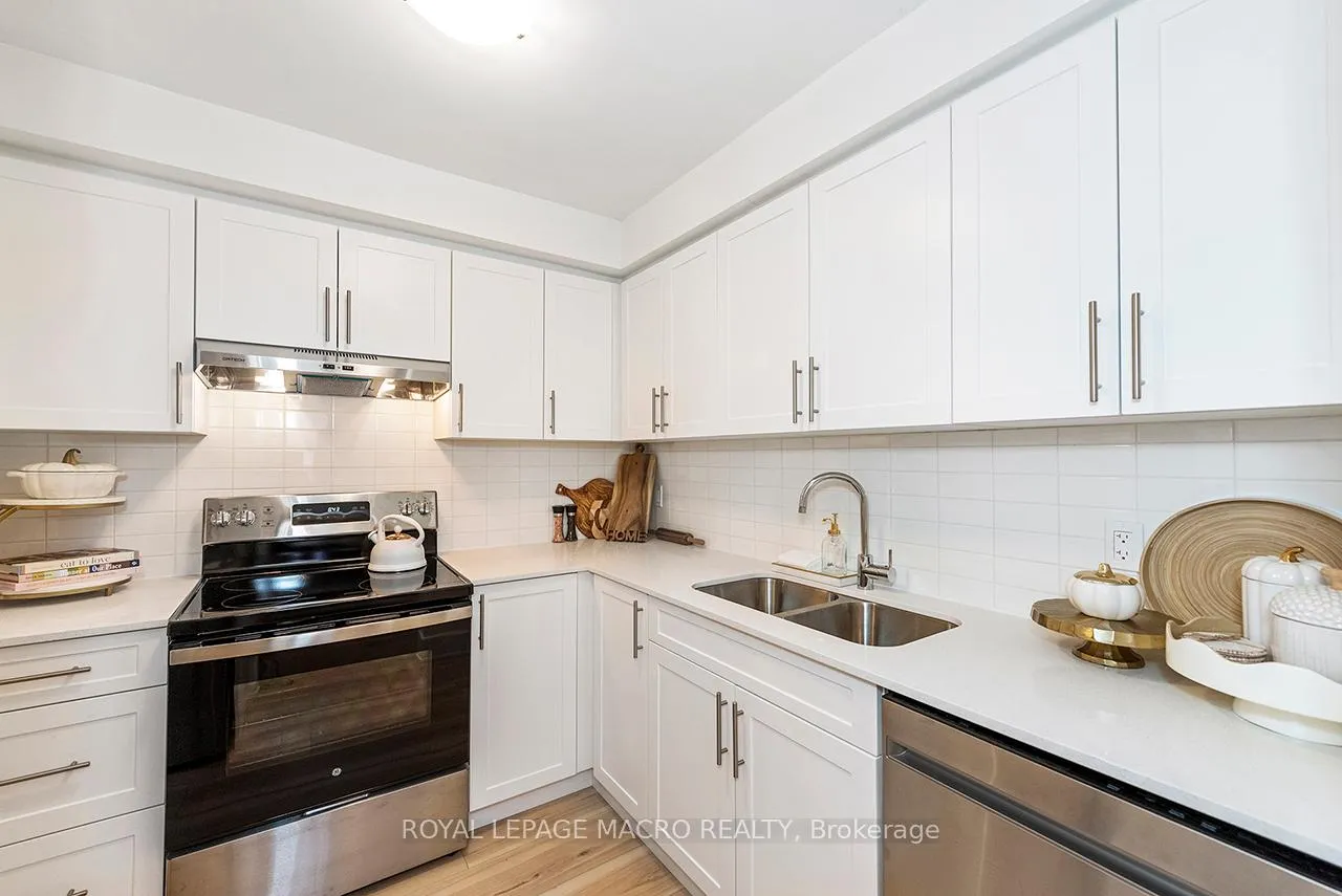Photo 11 of 56 & 58 Delawana Drive, Hamilton, Riverdale — HOMEH