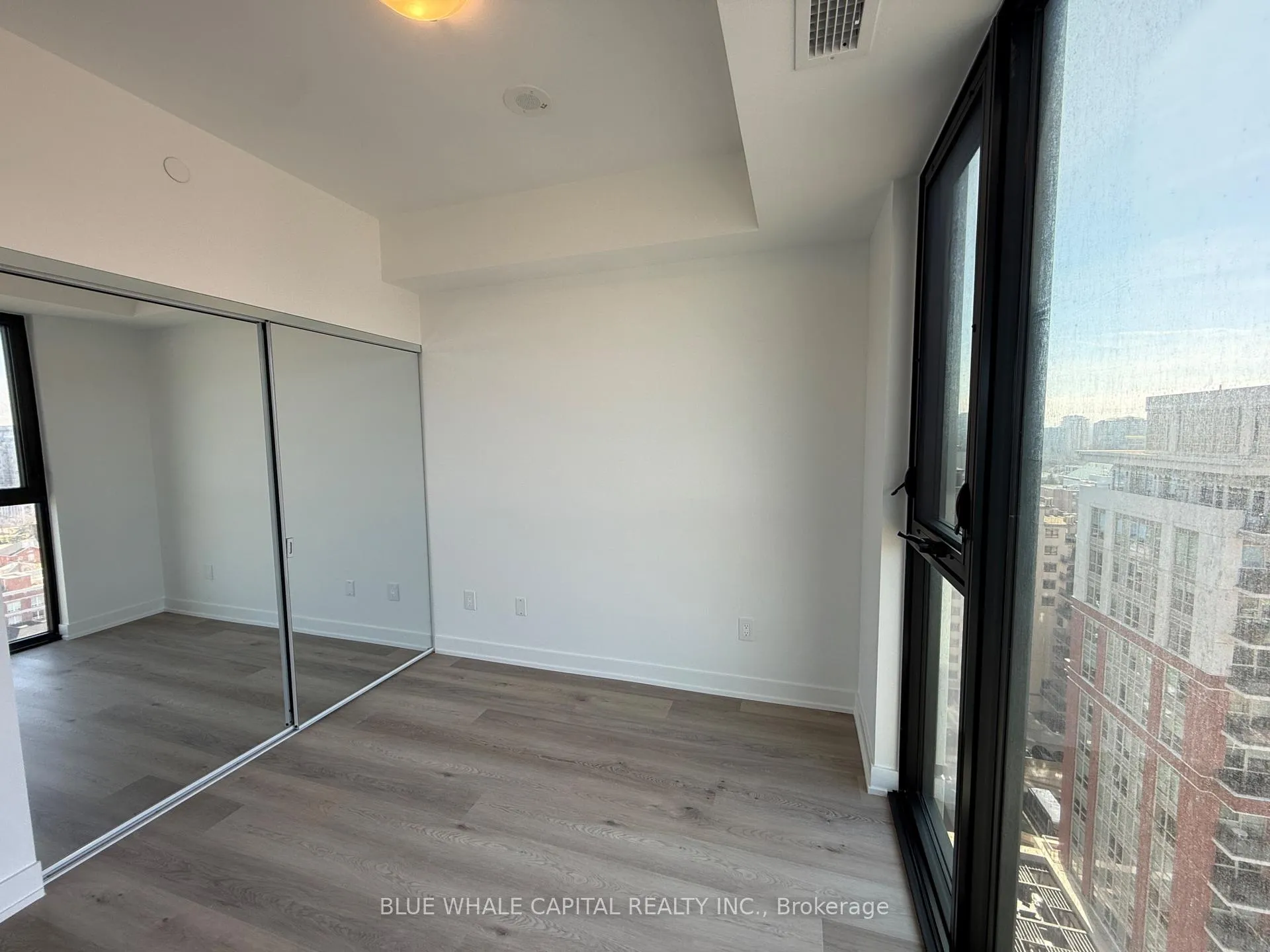 Photo 14 of Unit 1510, 2075 Lakeshore Road, Burlington, Brant — HOMEH