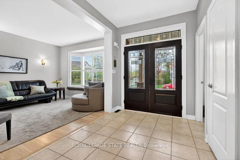 Photo 13 of 5901 Chercover Court, Burlington, Orchard — HOMEH