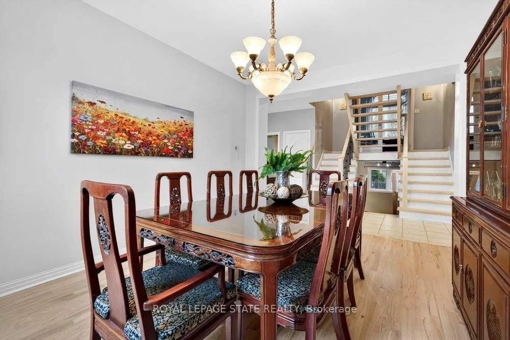 Photo 16 of 5901 Chercover Court, Burlington, Orchard — HOMEH