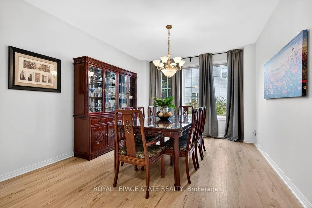 Photo 17 of 5901 Chercover Court, Burlington, Orchard — HOMEH
