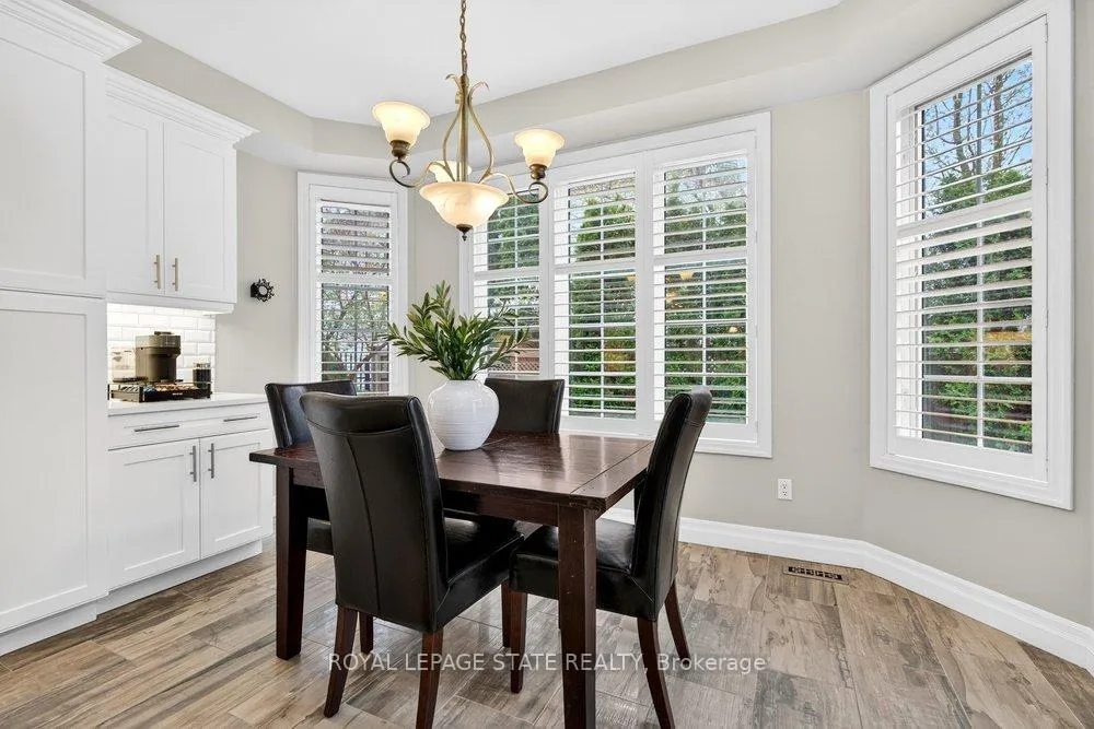 Photo 22 of 5901 Chercover Court, Burlington, Orchard — HOMEH