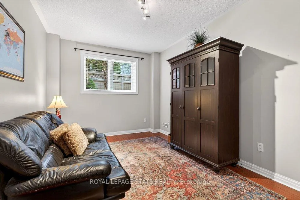 Photo 36 of 5901 Chercover Court, Burlington, Orchard — HOMEH