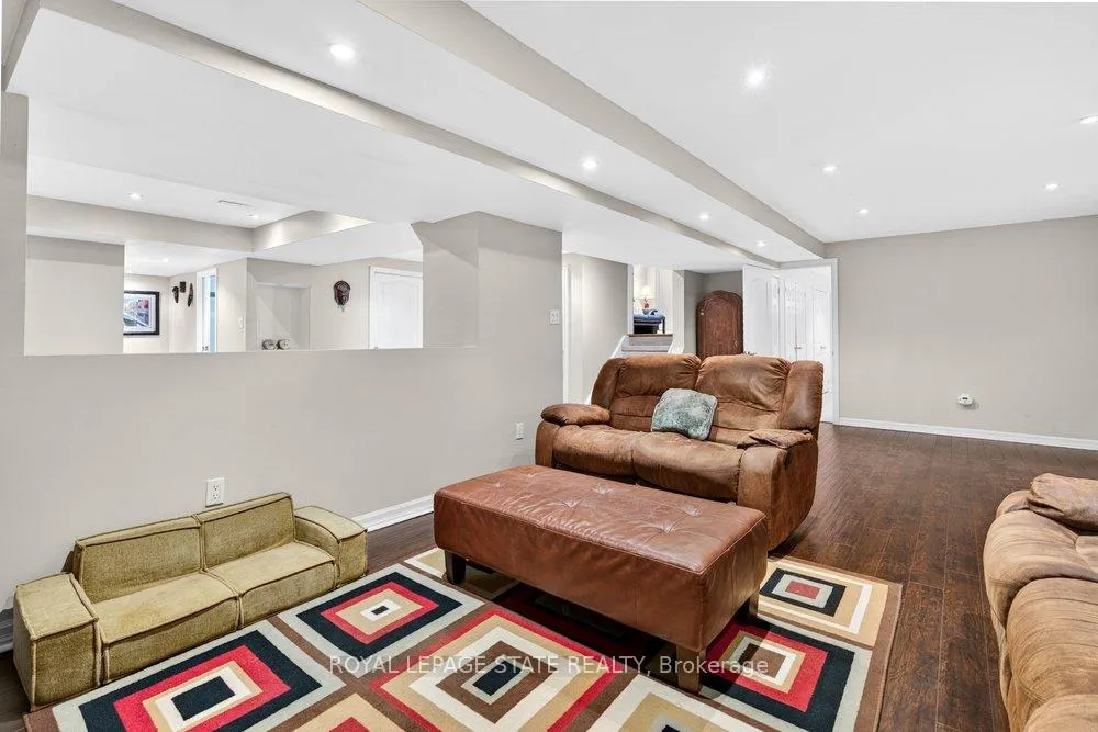 Photo 39 of 5901 Chercover Court, Burlington, Orchard — HOMEH