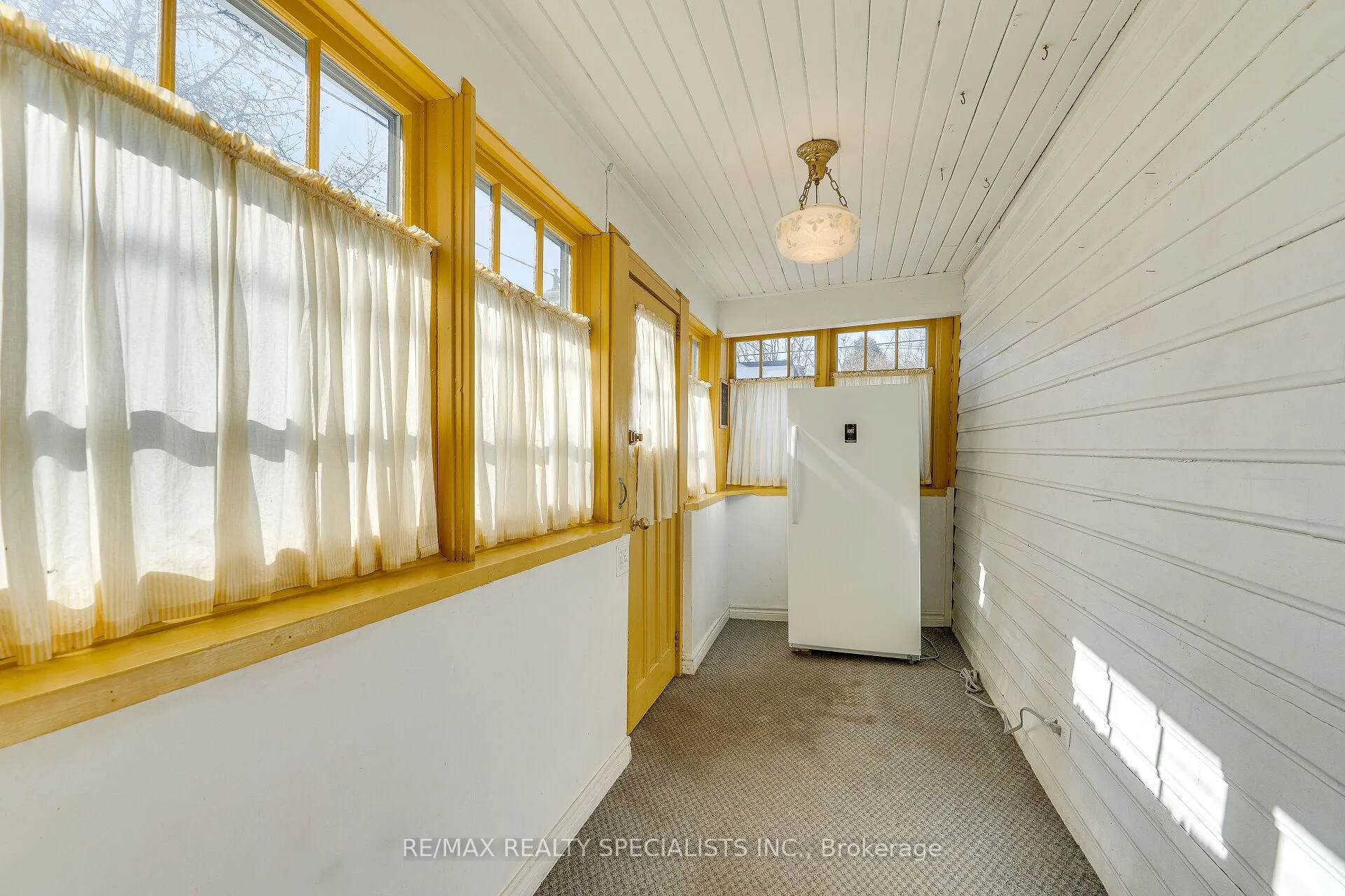 Photo 27 of 63 Mill Street, Orangeville — HOMEH