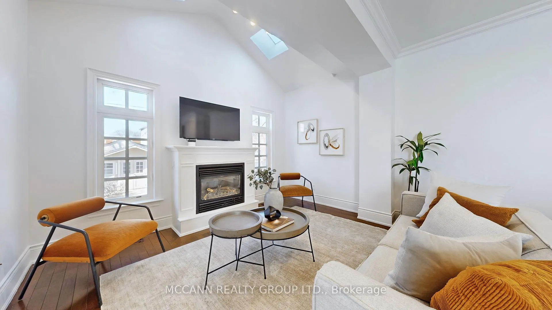 Photo 8 of 90 Haddington Avenue, Toronto, Bedford Park-Nortown — HOMEH
