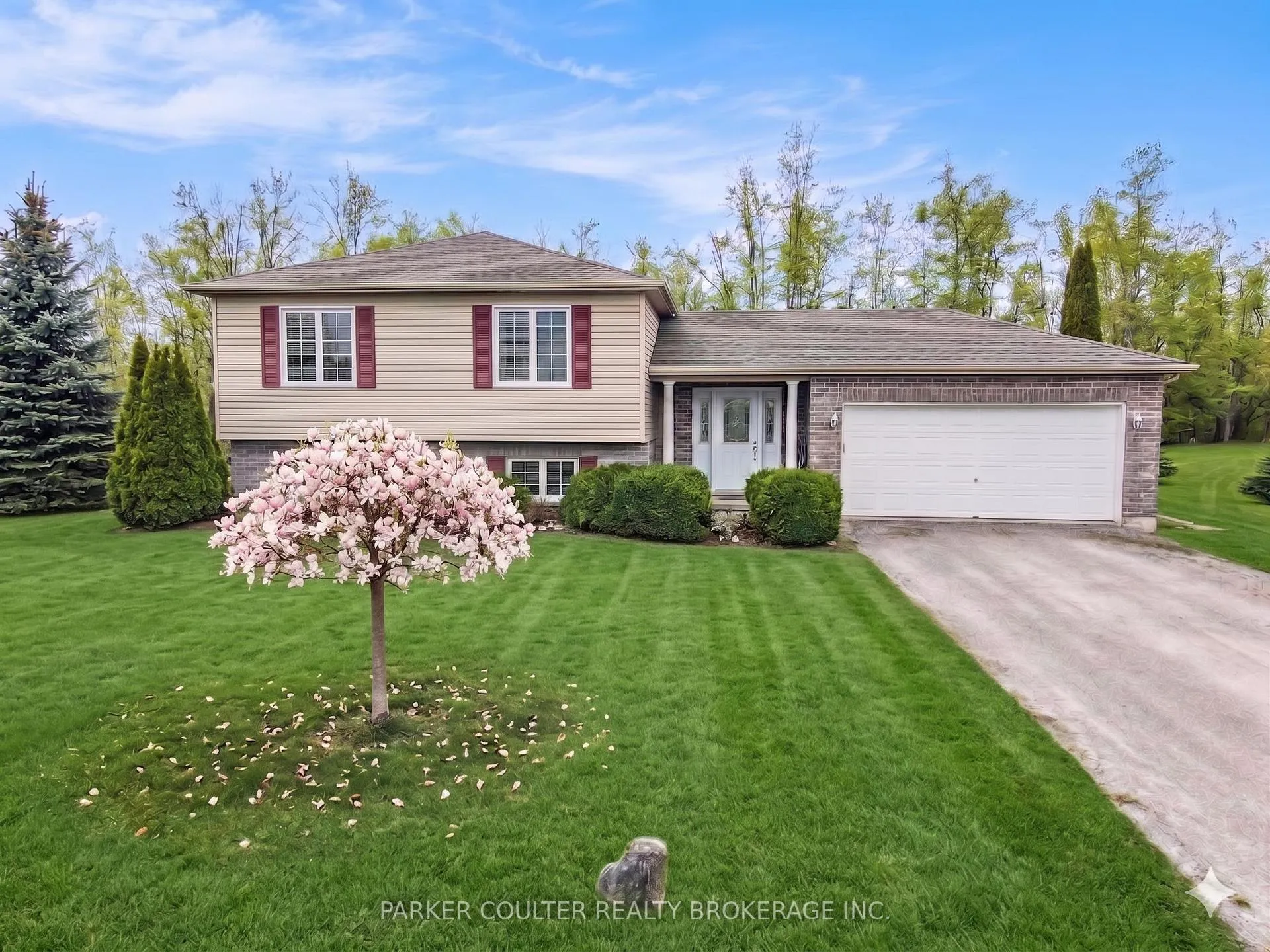 Front of 4676 Zachary Crescent