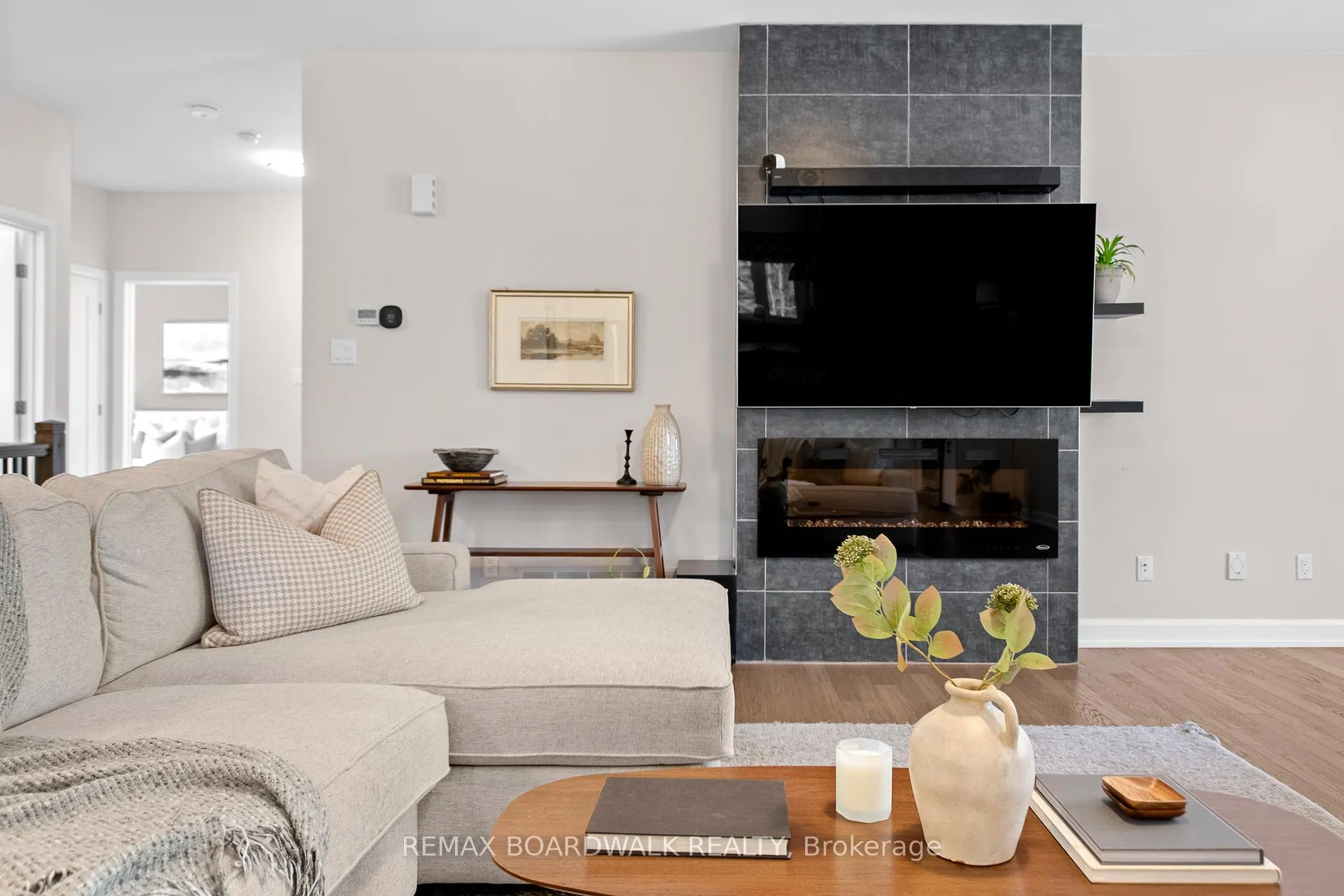 Photo 12 of 400 Cinnamon Crescent, Ottawa, Fitzroy Ward (South West) — HOMEH