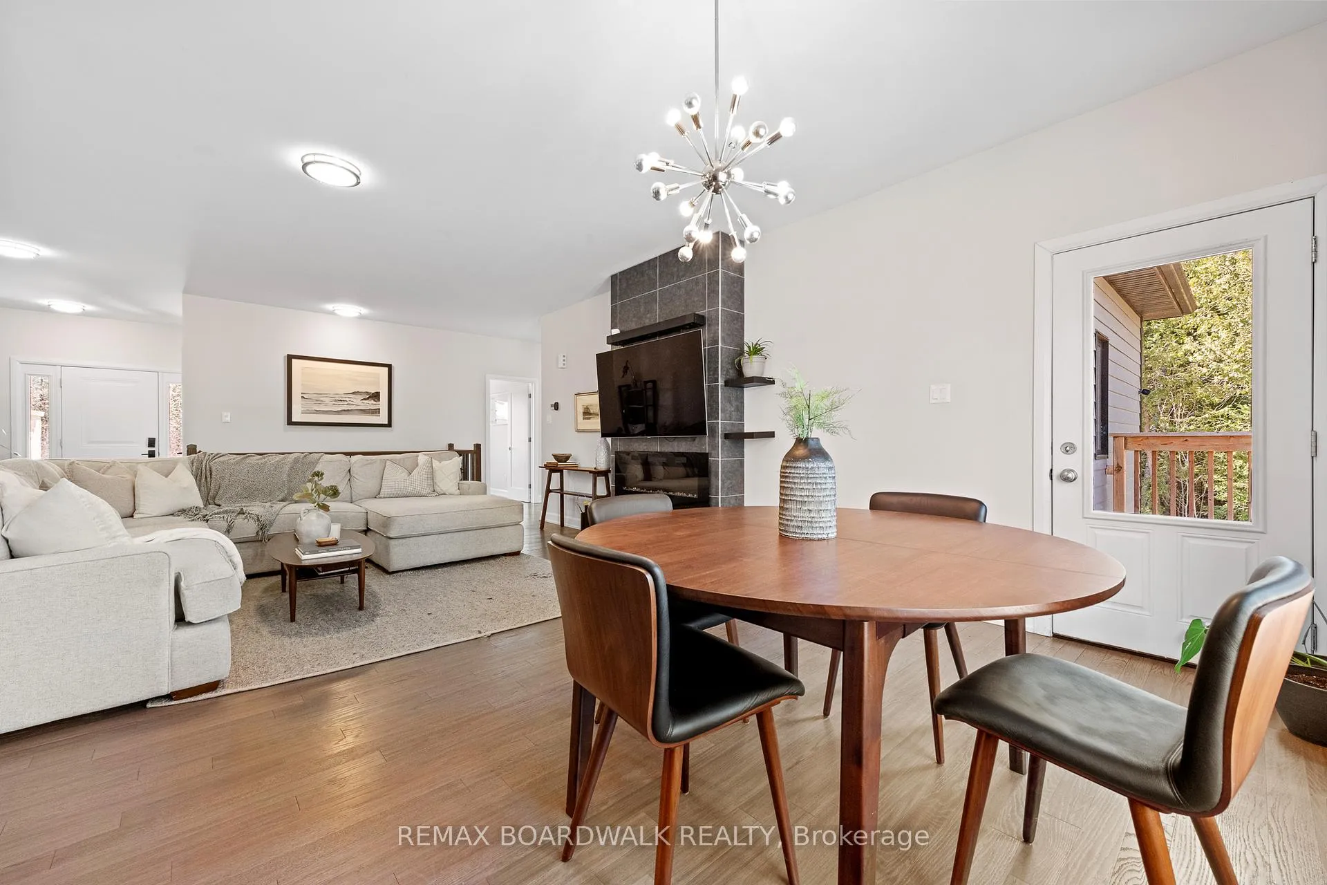 Photo 17 of 400 Cinnamon Crescent, Ottawa, Fitzroy Ward (South West) — HOMEH