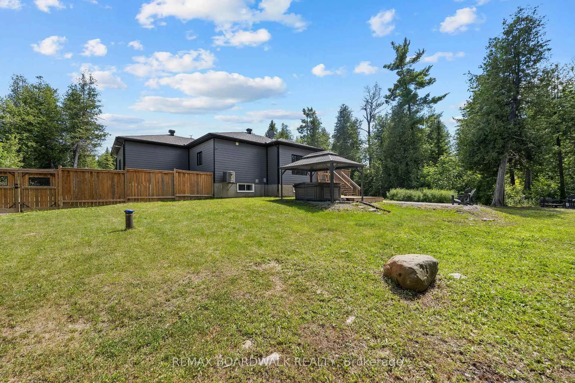Photo 41 of 400 Cinnamon Crescent, Ottawa, Fitzroy Ward (South West) — HOMEH