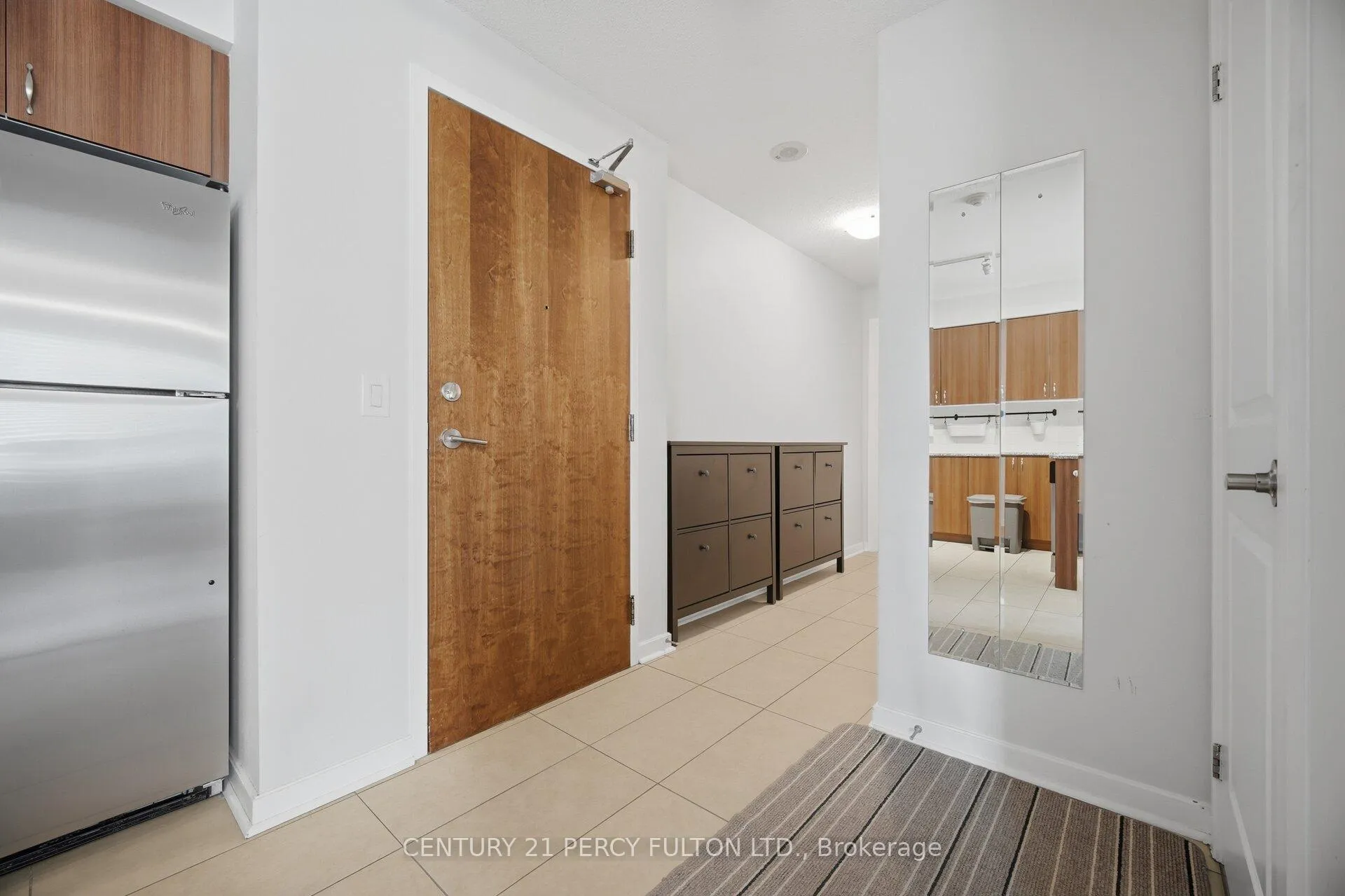 Photo 3 of Unit 702, 1235 Bayly Street, Pickering, Bay Ridges — HOMEH