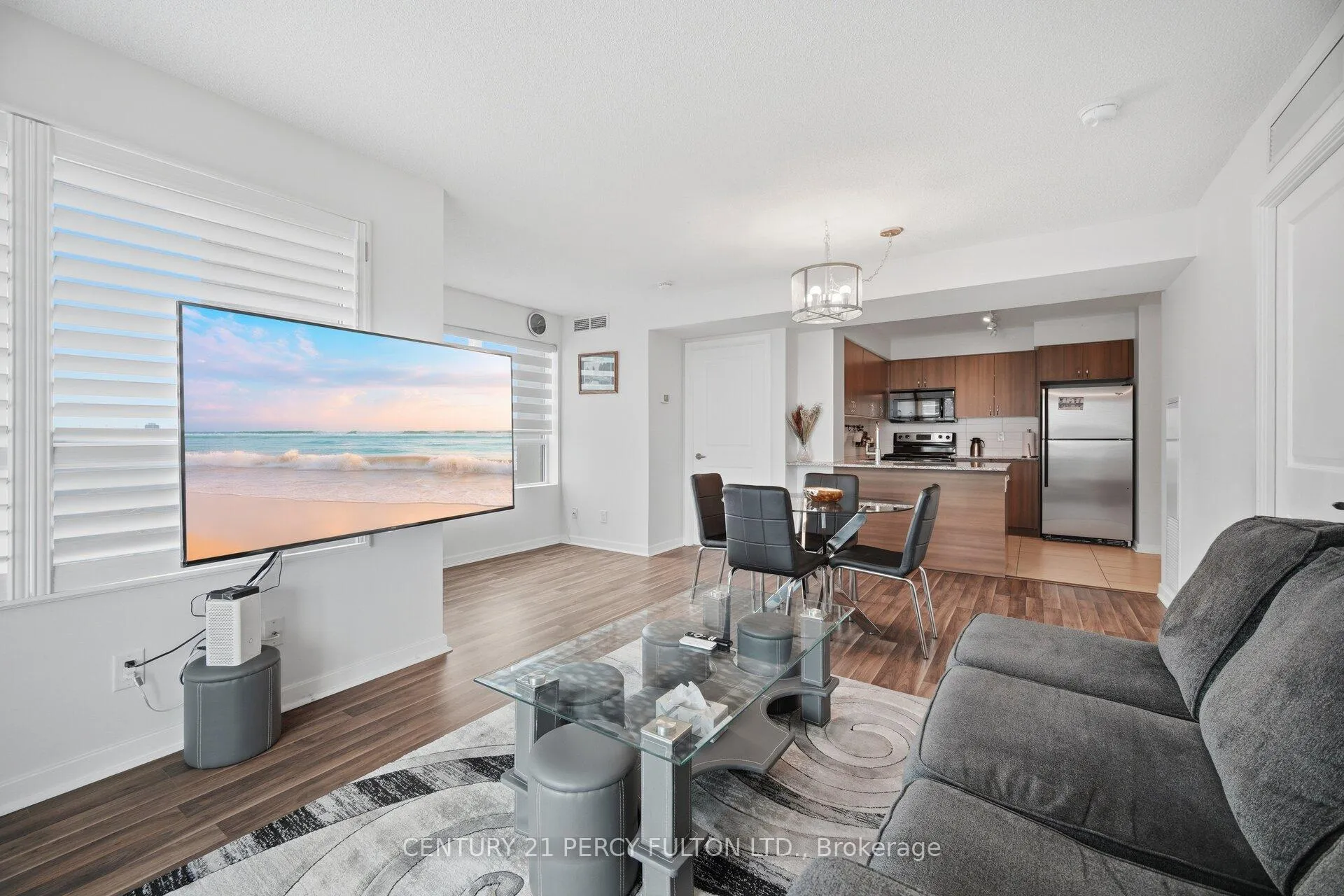 Photo 4 of Unit 702, 1235 Bayly Street, Pickering, Bay Ridges — HOMEH