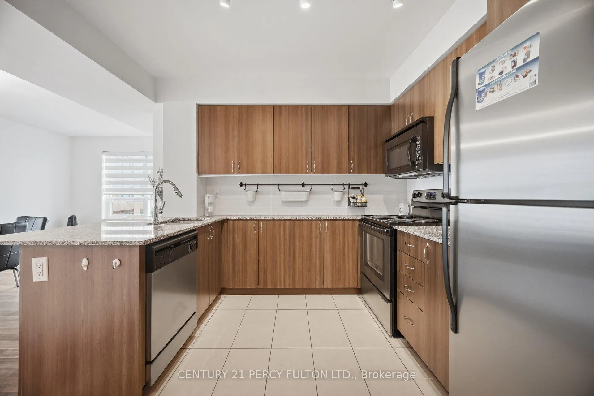 Photo 9 of Unit 702, 1235 Bayly Street, Pickering, Bay Ridges — HOMEH