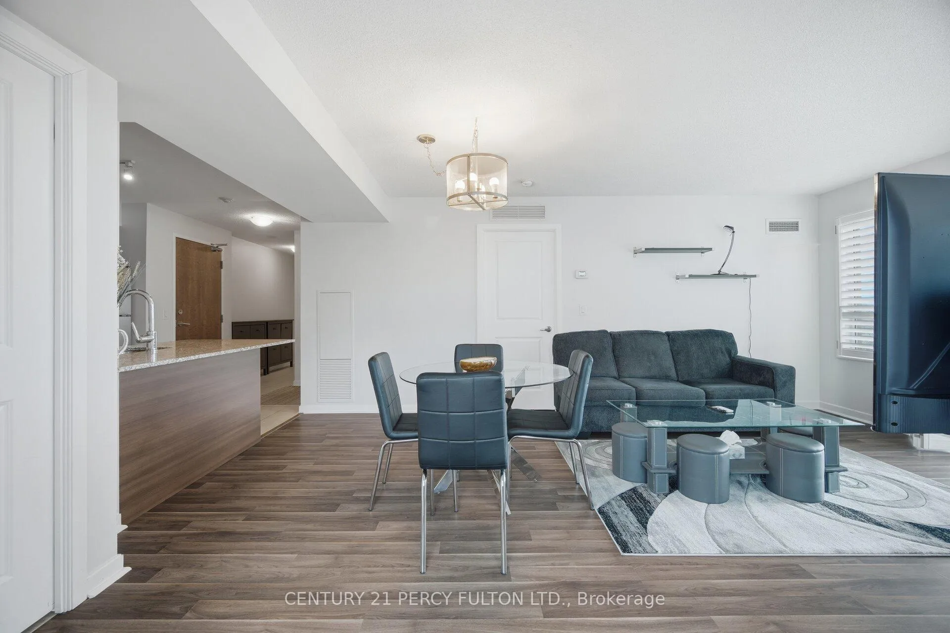Photo 13 of Unit 702, 1235 Bayly Street, Pickering, Bay Ridges — HOMEH