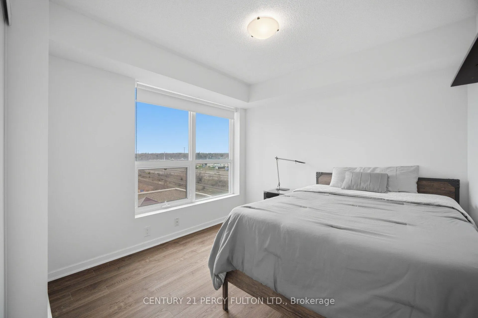 Photo 18 of Unit 702, 1235 Bayly Street, Pickering, Bay Ridges — HOMEH