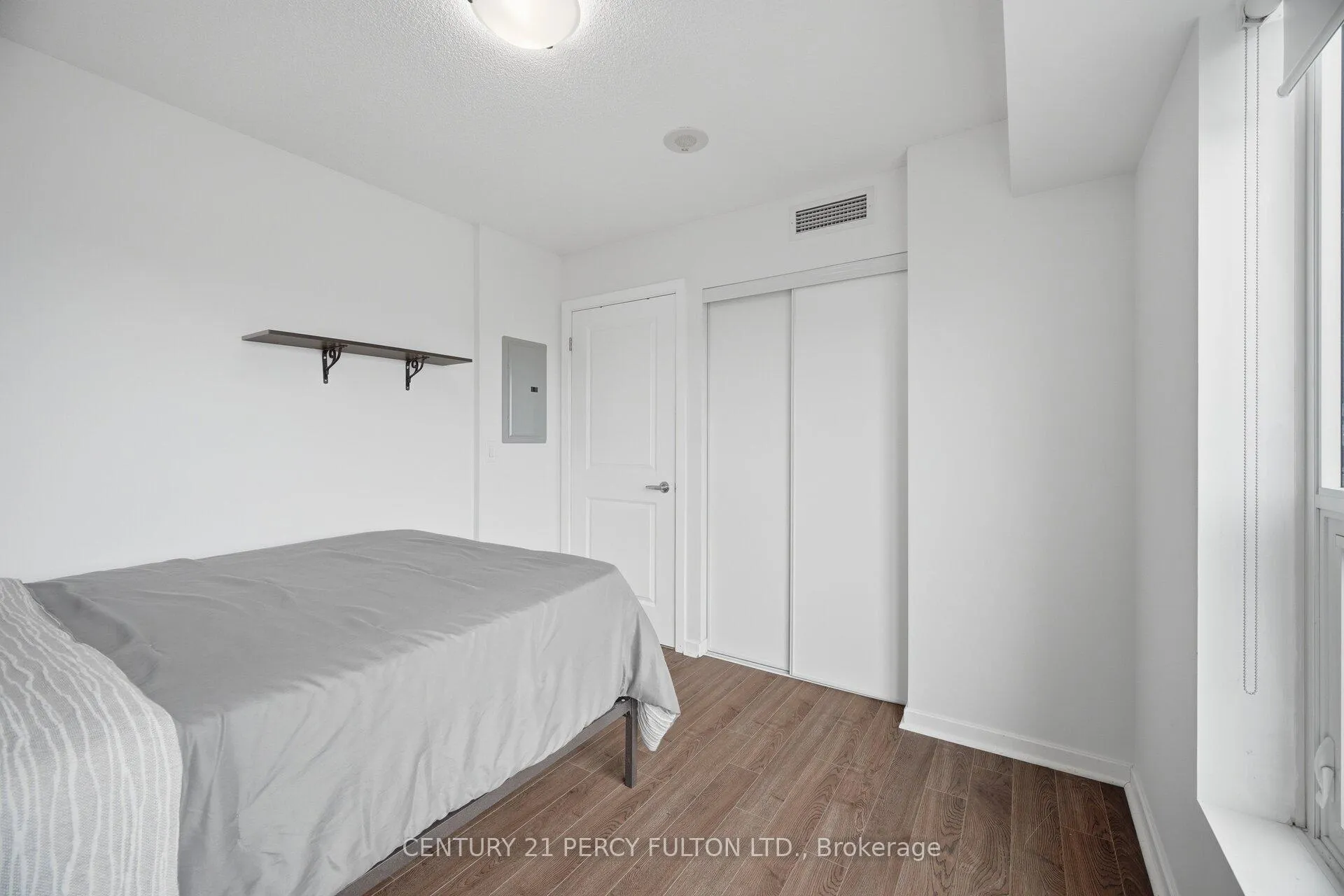 Photo 20 of Unit 702, 1235 Bayly Street, Pickering, Bay Ridges — HOMEH
