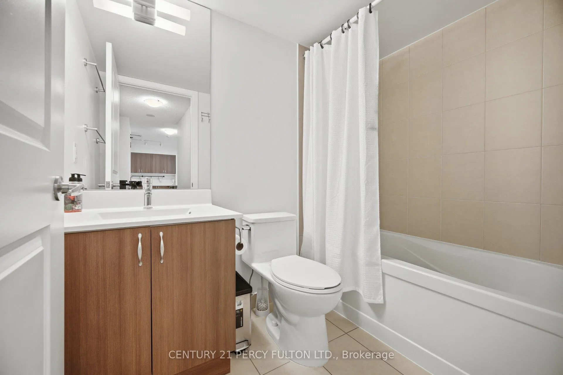 Photo 21 of Unit 702, 1235 Bayly Street, Pickering, Bay Ridges — HOMEH