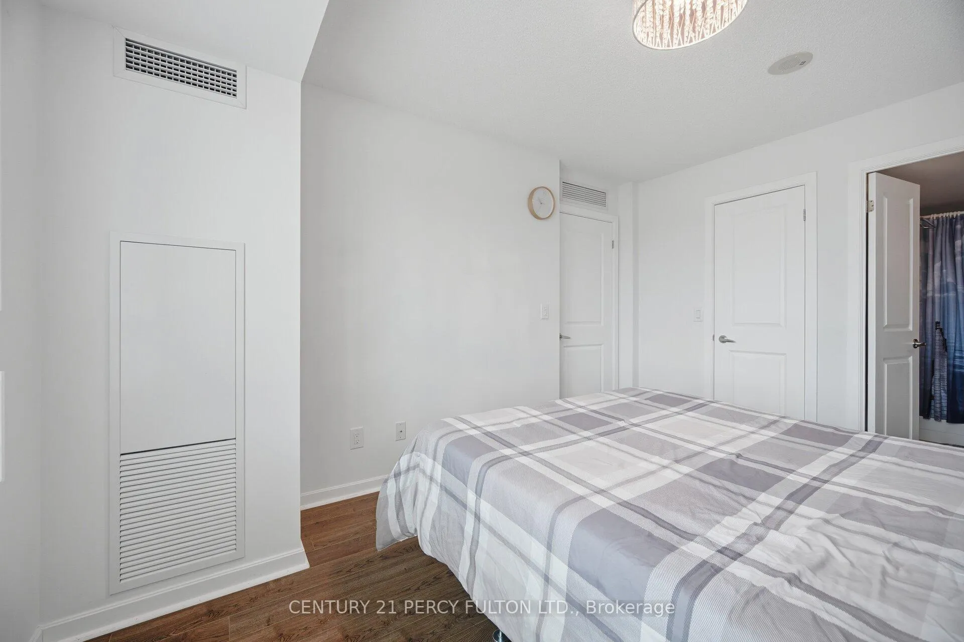 Photo 25 of Unit 702, 1235 Bayly Street, Pickering, Bay Ridges — HOMEH