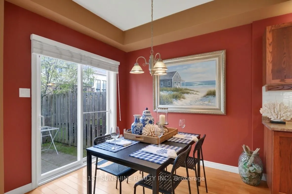 Photo 5 of Unit 43, 60 Cloverleaf Drive, Hamilton, Ancaster — HOMEH