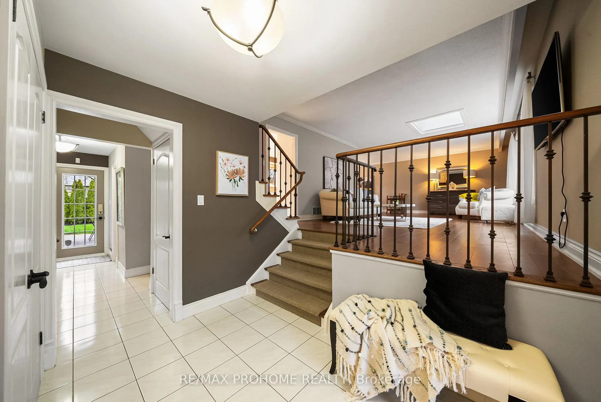 Photo 6 of 127 Senator Reesor Drive, Markham, Sherwood-Amberglen — HOMEH