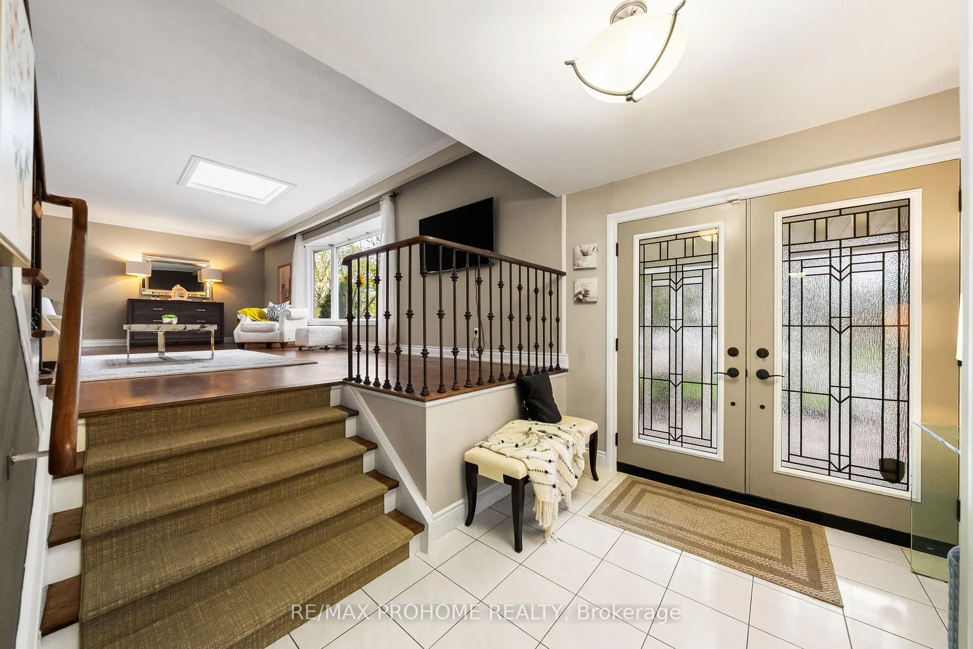 Photo 8 of 127 Senator Reesor Drive, Markham, Sherwood-Amberglen — HOMEH