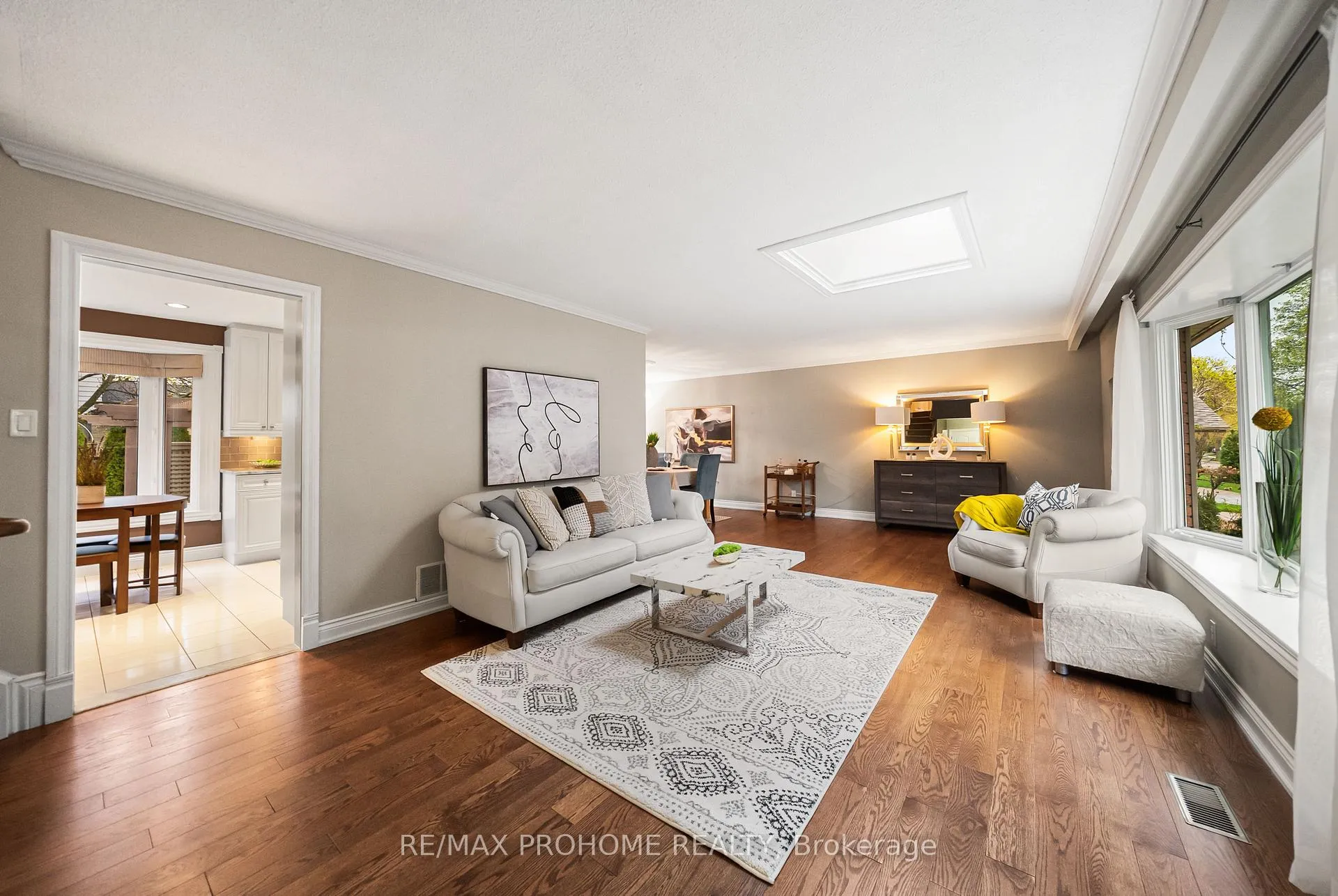 Photo 9 of 127 Senator Reesor Drive, Markham, Sherwood-Amberglen — HOMEH