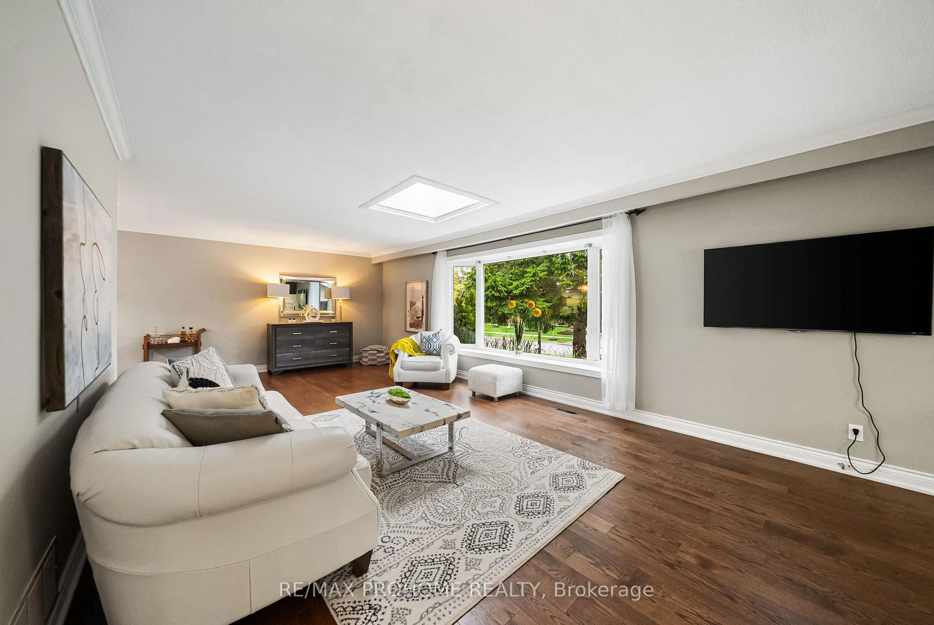 Photo 10 of 127 Senator Reesor Drive, Markham, Sherwood-Amberglen — HOMEH