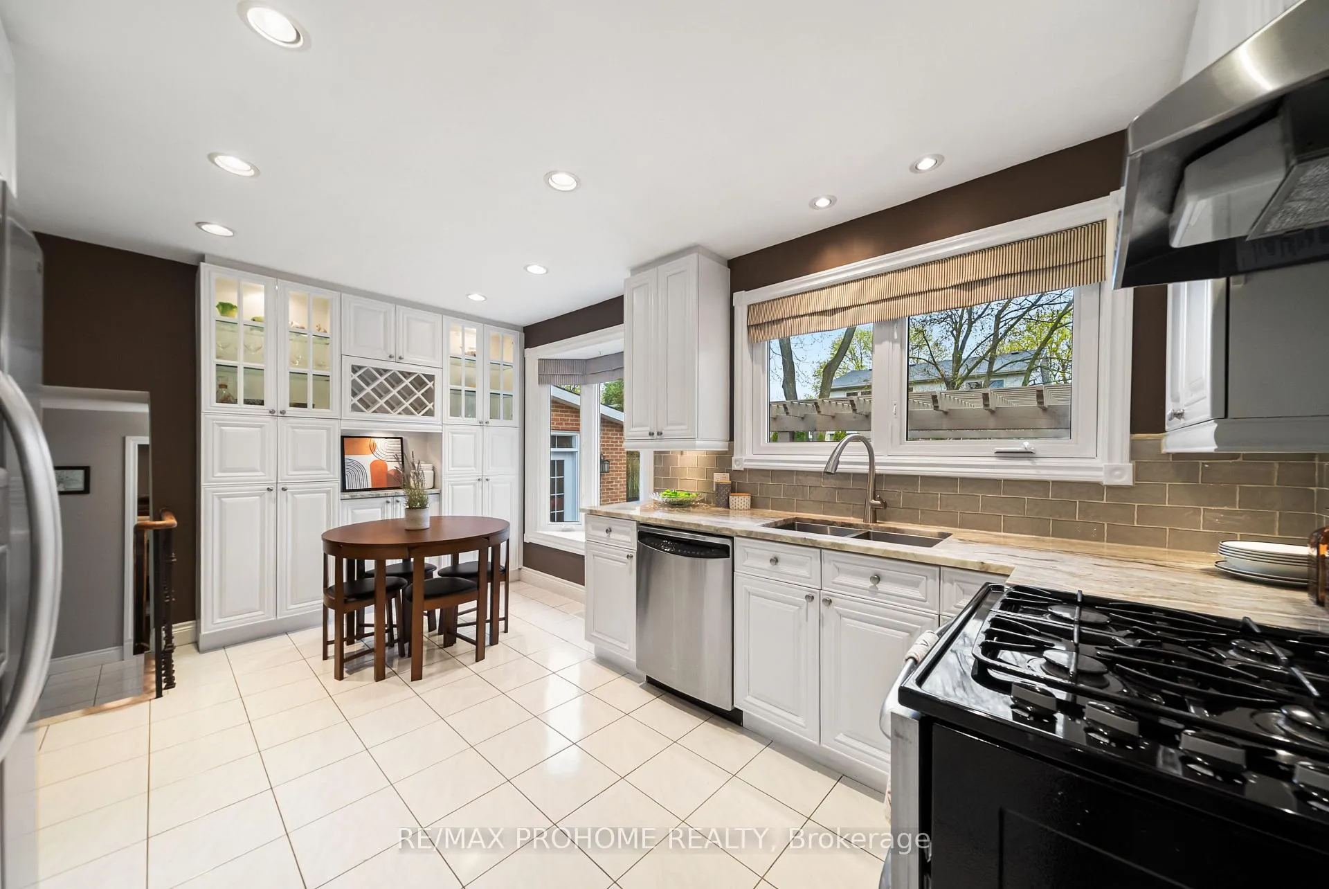 Photo 17 of 127 Senator Reesor Drive, Markham, Sherwood-Amberglen — HOMEH