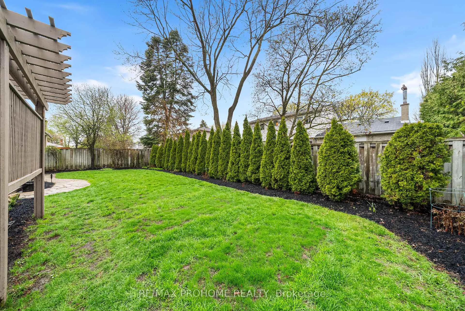 Photo 47 of 127 Senator Reesor Drive, Markham, Sherwood-Amberglen — HOMEH