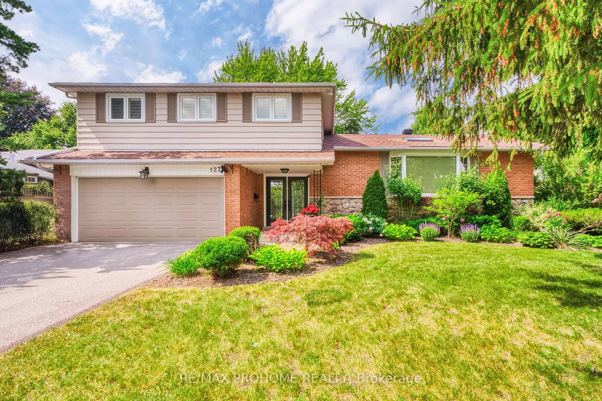 Photo 48 of 127 Senator Reesor Drive, Markham, Sherwood-Amberglen — HOMEH